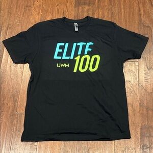 Never Worn, Elite 100 T-Shirt in Black